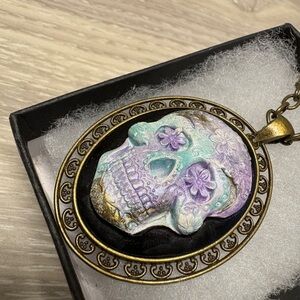 Skull Pendant Necklace